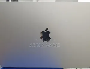 New Laptop Apple MacBook Air 2024 M3 13-Inch 16GB Apple M3 SSD 512GB