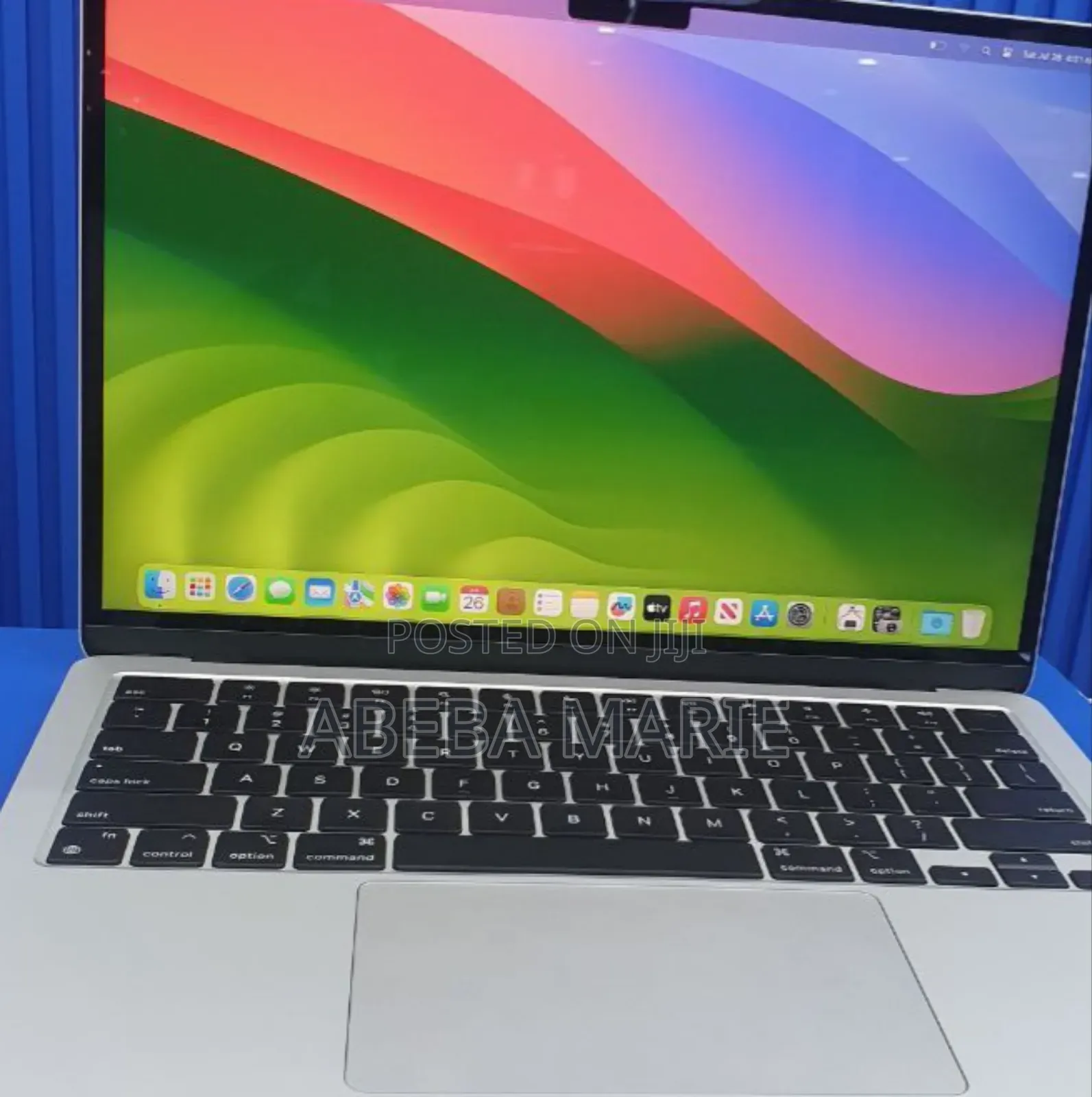 New Laptop Apple MacBook Air 2024 M3 13-Inch 16GB Apple M3 SSD 512GB