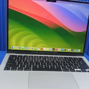 New Laptop Apple MacBook Air 2024 M3 13-Inch 16GB Apple M3 SSD 512GB