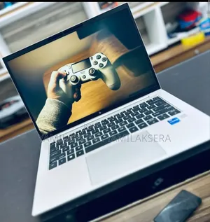 Photo - New Laptop HP EliteBook 840 G9 16GB Intel Core I7 SSD 1T