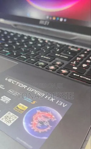 New Laptop MSI Vector 16 HX AI A2XWIG 16GB Intel Core I9 SSD 1T