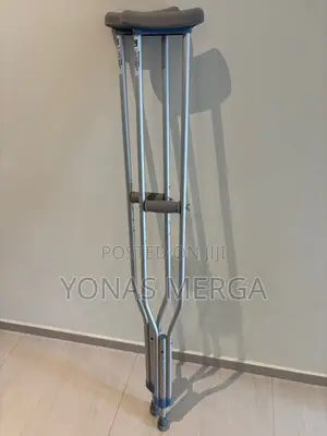 Photo - Axillary Crutches風兜ክራንች×Forearm Crutches Be a Better Option