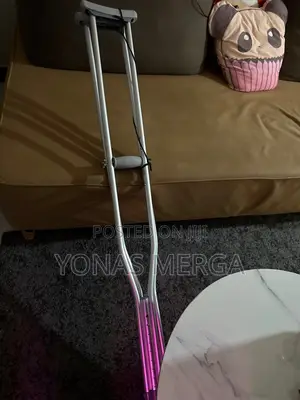 Photo - Crutches//Cructhes= Made of Aluminum
Armpit and Hand Parts