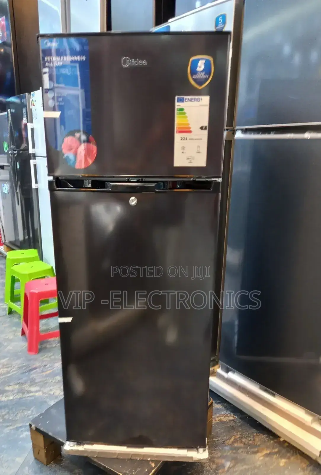 Midea Refrigerator 294
