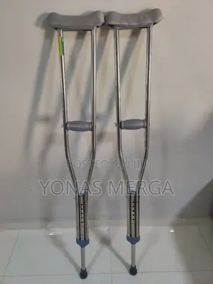Photo - Underarm or Axillary Crutchesظظcrutches\ Better Comfort