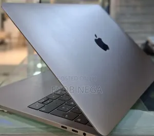 Photo - Laptop Apple MacBook Pro 2019 8GB Intel Core I5 SSD 256GB