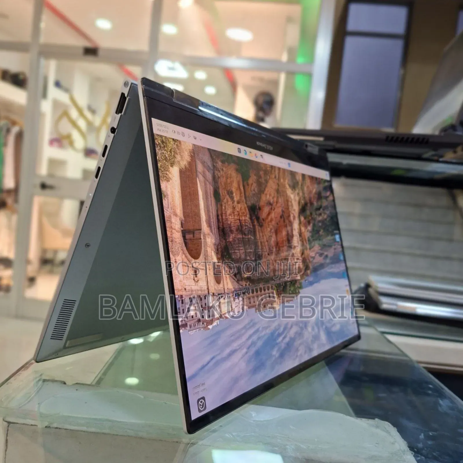 New Laptop Asus ZenBook Flip 14 UX461UA 16GB Intel Core I7 SSD 1T