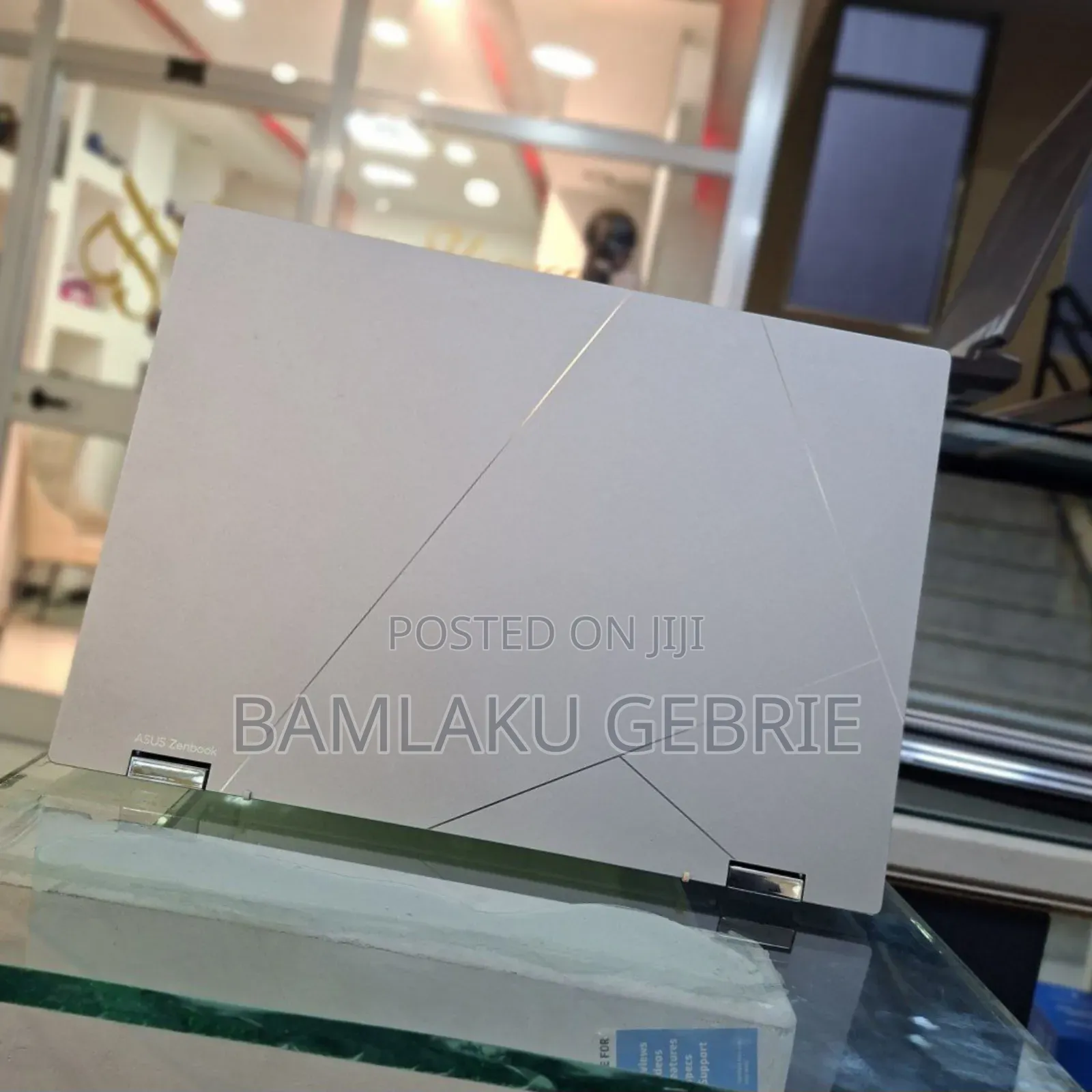 New Laptop Asus ZenBook Flip 14 UX461UA 16GB Intel Core I7 SSD 1T