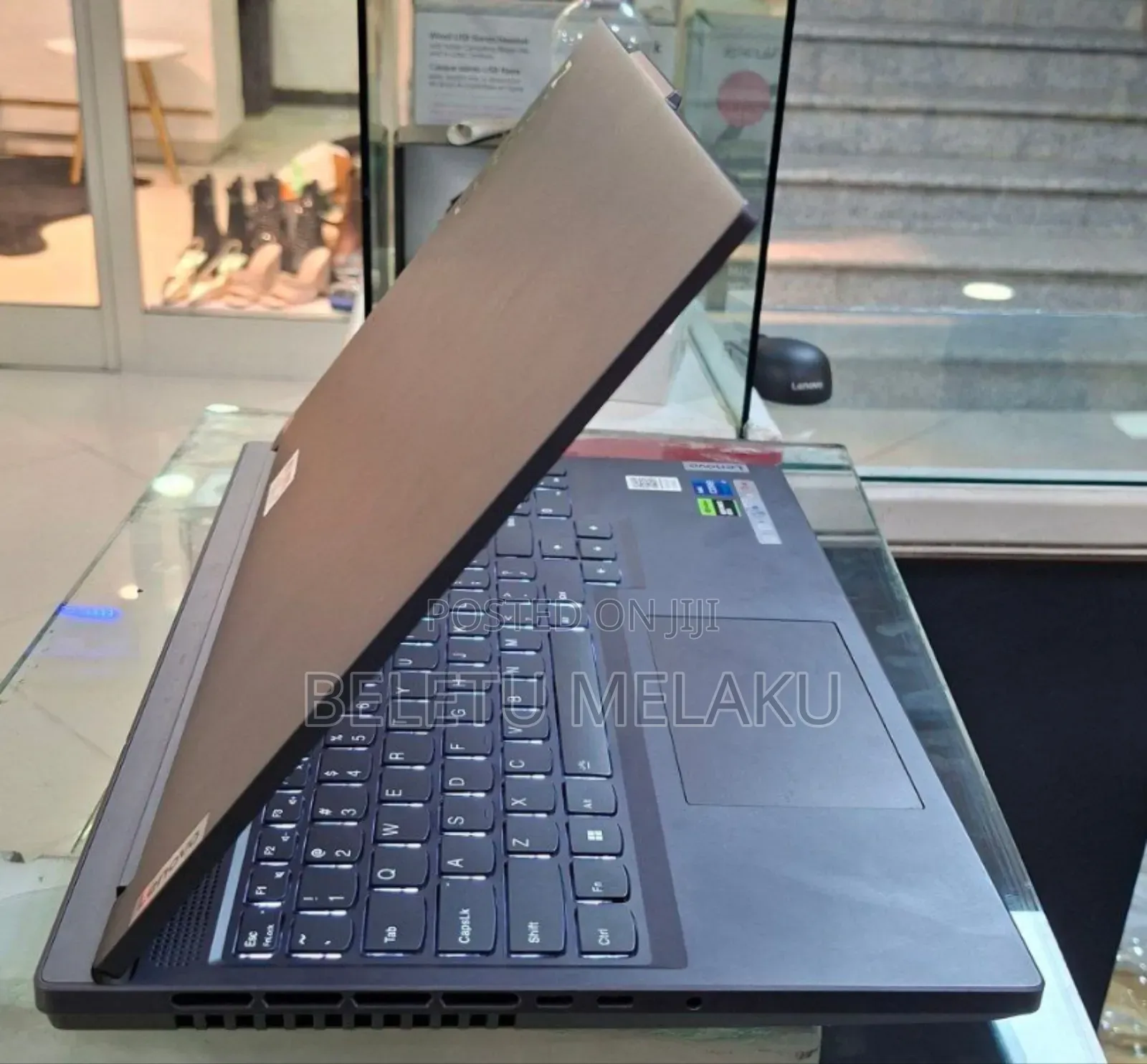 New Laptop Lenovo Y70 16GB Intel Core I7 SSD 1T