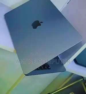 New Laptop Apple MacBook Air 2022 M2 16GB Apple M2 SSD 256GB