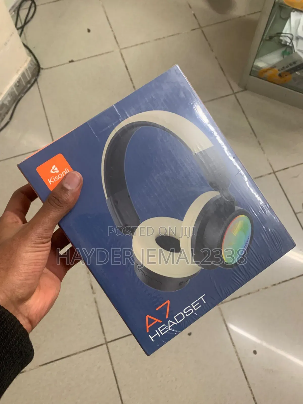 Brand New Kisonli A7 Headset – Wireless With Led Lights