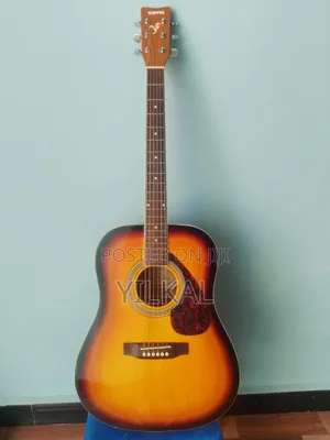 Photo - Yamaha Guitar