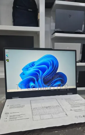 New Laptop Lenovo LOQ 15IRH8 24GB AMD Ryzen 5 SSD 512GB