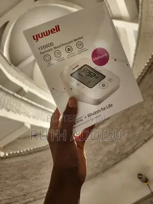 Photo - Digital Blood Pressuer Monitor衫也packed Blood Pressure Monior