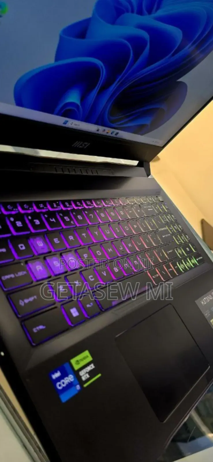 New Laptop MSI Katana 15 16GB Intel Core I7 SSD 512GB