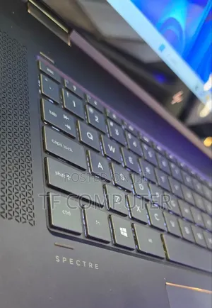 New Laptop HP Spectre 16GB Intel Core I7 SSD 512GB