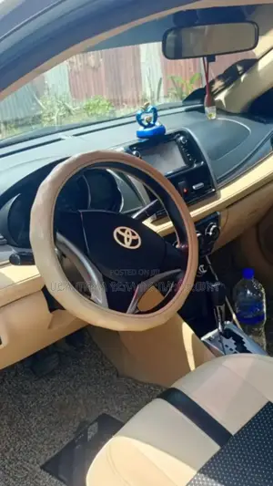 Toyota Yaris 2016 White