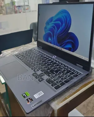 New Laptop Lenovo LOQ 15ARP9 16GB Intel Core i5 SSD 512GB