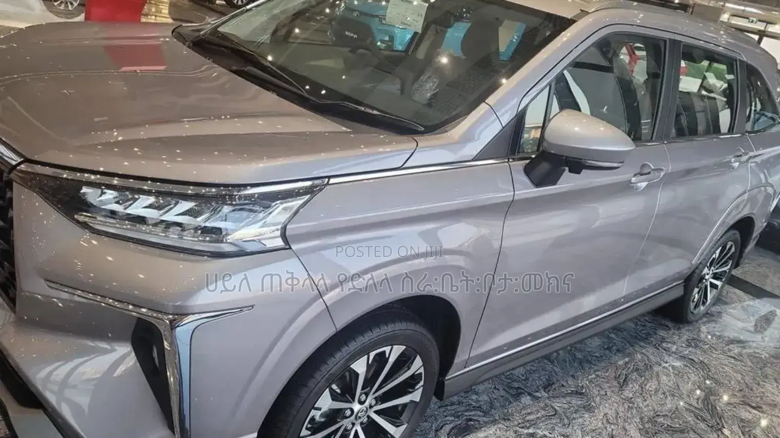 New Toyota Veloz 1.5 CVT FWD 2023 Silver
