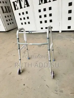 Photo - Foldae Walker嶋我walker袴medical Walker鴦我walkee袮我brand New