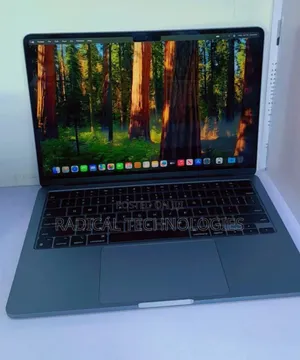 New Laptop Apple MacBook Air 2022 M2 16GB Intel Core I7 SSD 256GB