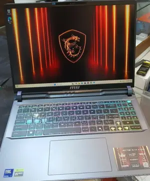 New Laptop MSI Vector 16 HX AI A2XWIG 16GB Intel Core Ultra 7 SSD 1T