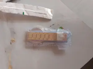 የእጅ ሰአት ወፍራም