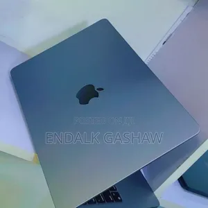 New Laptop Apple MacBook 16GB Intel Core I9 SSD 256GB