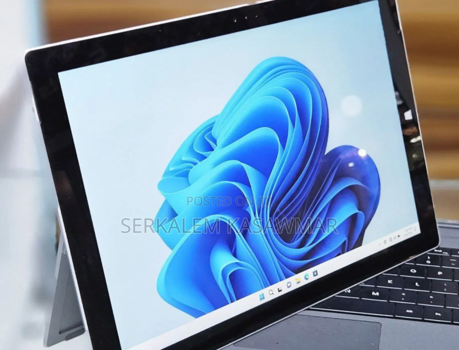 New Laptop Microsoft Surface Pro 3 8GB Intel Core I5 SSD 256GB