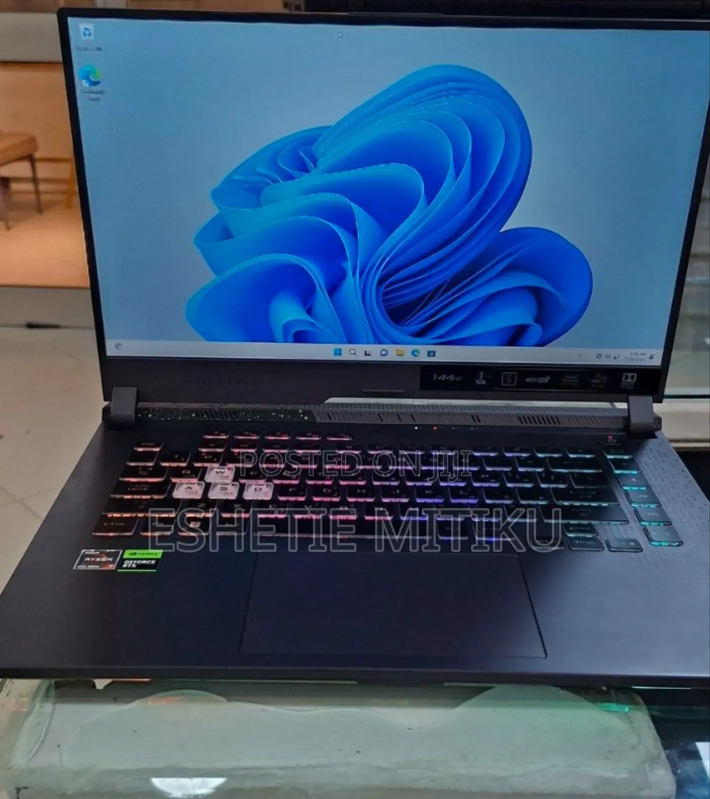 New Laptop Asus ROG Strix G15 16GB AMD Ryzen 7 SSD 1T