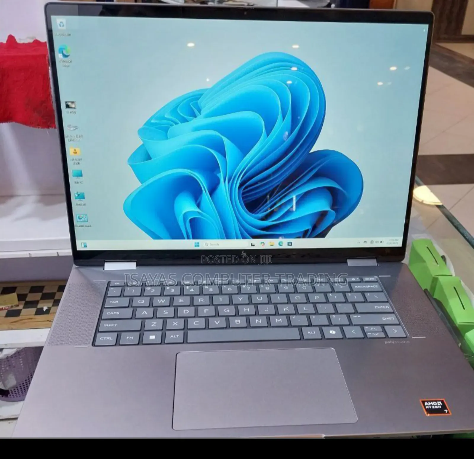 New Laptop HP Envy X360 16GB AMD Ryzen 7 SSD 512GB