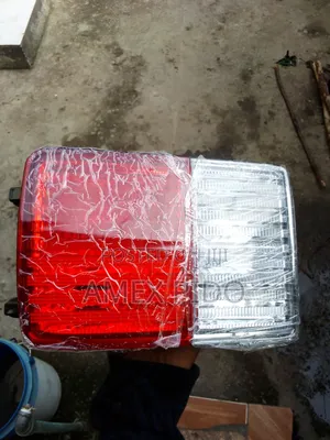 Photo - Suzuki Every 2012 Left Tail Light