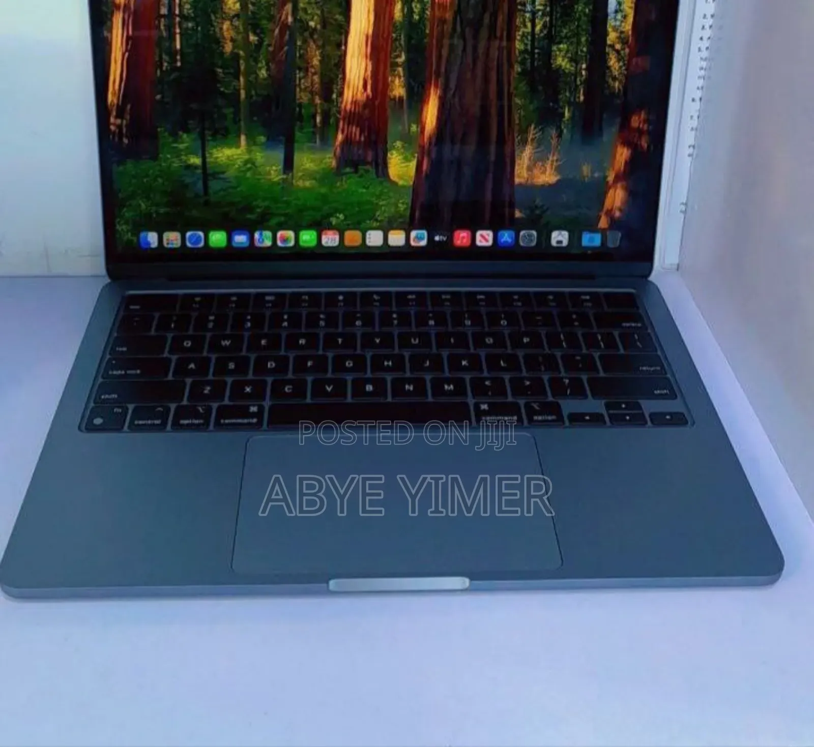 New Laptop Apple MacBook Air 2022 M2 16GB Intel Core M SSD 256GB