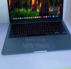 New Laptop Apple MacBook Air 2022 M2 16GB Intel Core M SSD 256GB