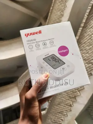 Photo - Digital Blood Pressuer Monitor管制new Digital Bp Monitor