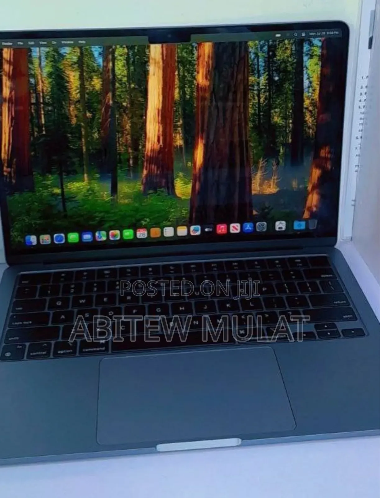 New Laptop Apple MacBook Air 2022 M2 16GB Apple M2 SSD 256GB