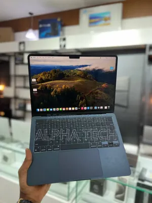 Photo - New Laptop Apple MacBook Air 2022 M2 8GB Apple M2 SSD 256GB