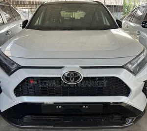 Photo - New Toyota RAV4 Hybrid 2025 White