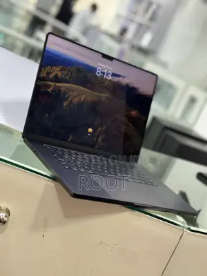 Laptop Apple MacBook 18GB Apple M3 Pro SSD 500GB