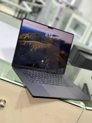 Laptop Apple MacBook 18GB Apple M3 Pro SSD 500GB