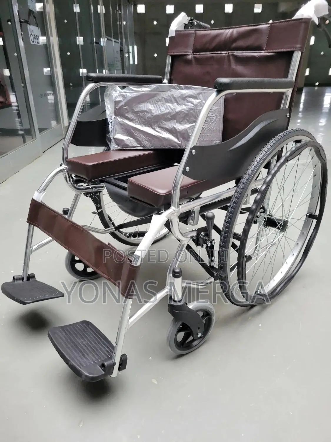 Toilet Wheelchair冗炙wheelchair==Wheelchair٥٥٥wheelchair