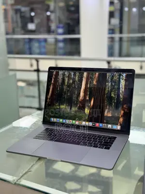Laptop Apple MacBook Pro 2019 16GB Intel Core I9 SSD 512GB