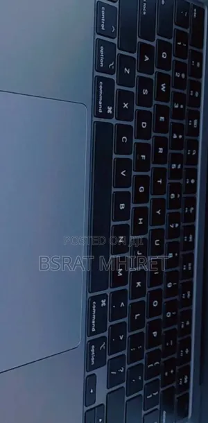 New Laptop Apple MacBook Air 2022 M2 16GB Apple M2 SSD 256GB