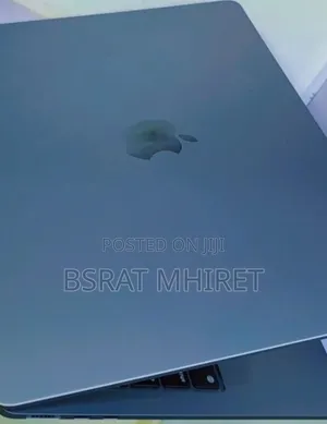 New Laptop Apple MacBook Air 2022 M2 16GB Apple M2 SSD 256GB