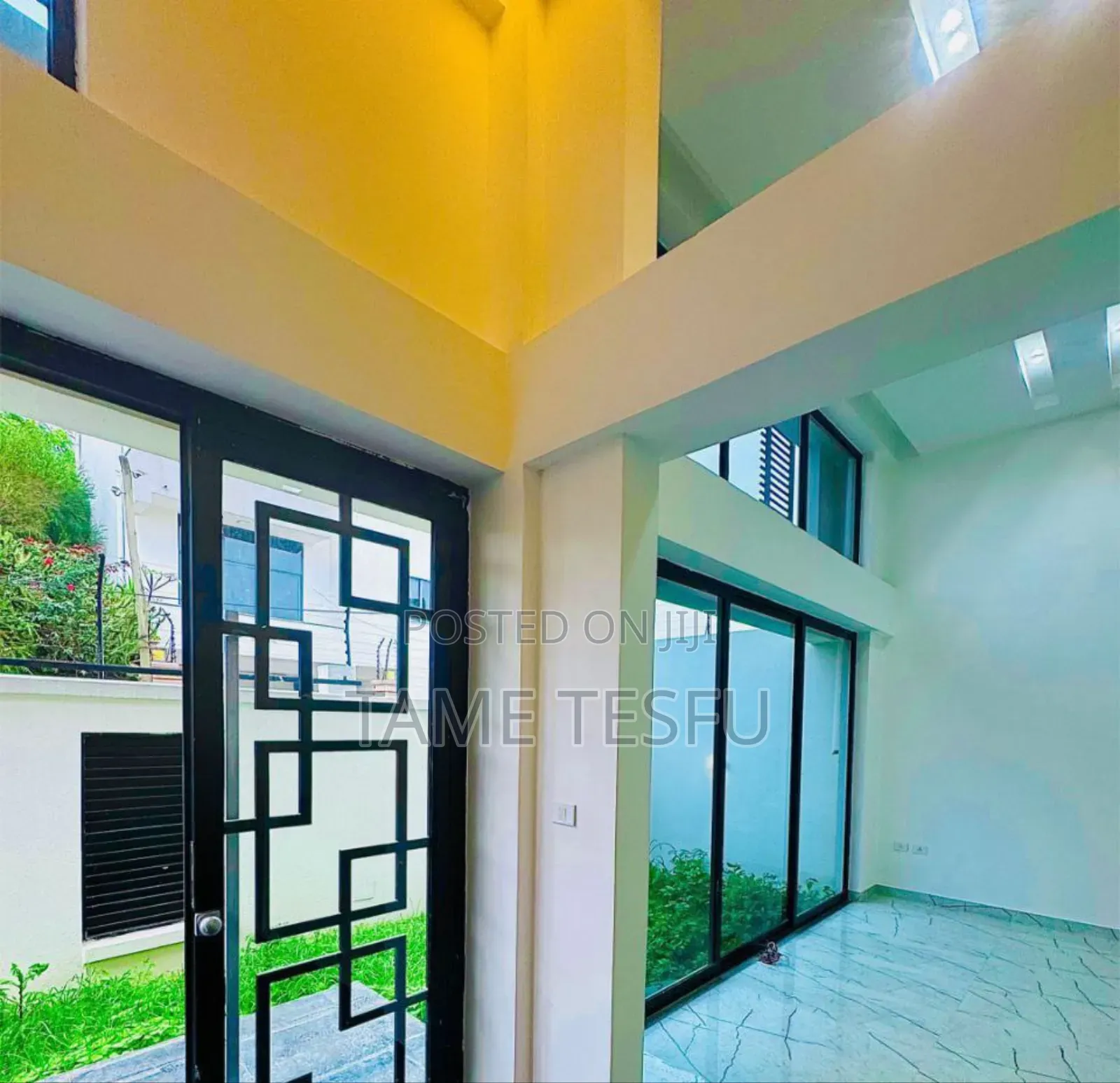 Furnished 8bdrm House in ቶቶት, Bole for sale