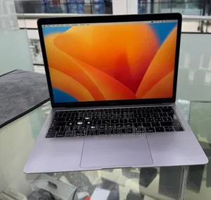 New Laptop Apple MacBook Air 2019 16GB Intel Core I5 SSD 512GB