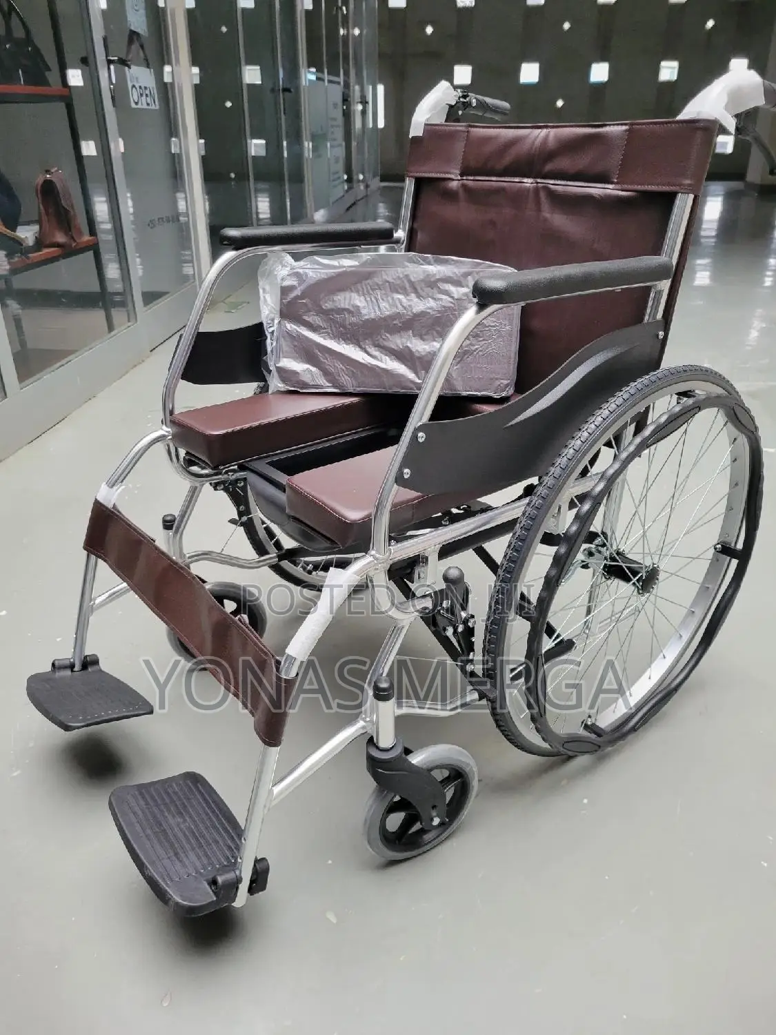 Pot Wheelchair//Both a Wheelchair for Mobility and a Commode