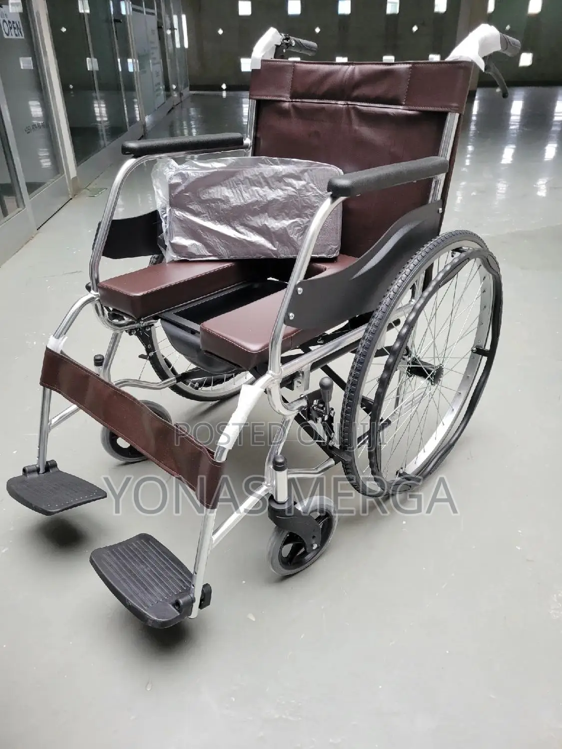 Wheelchair=Commode for Toileting, Eliminating When Mandatory