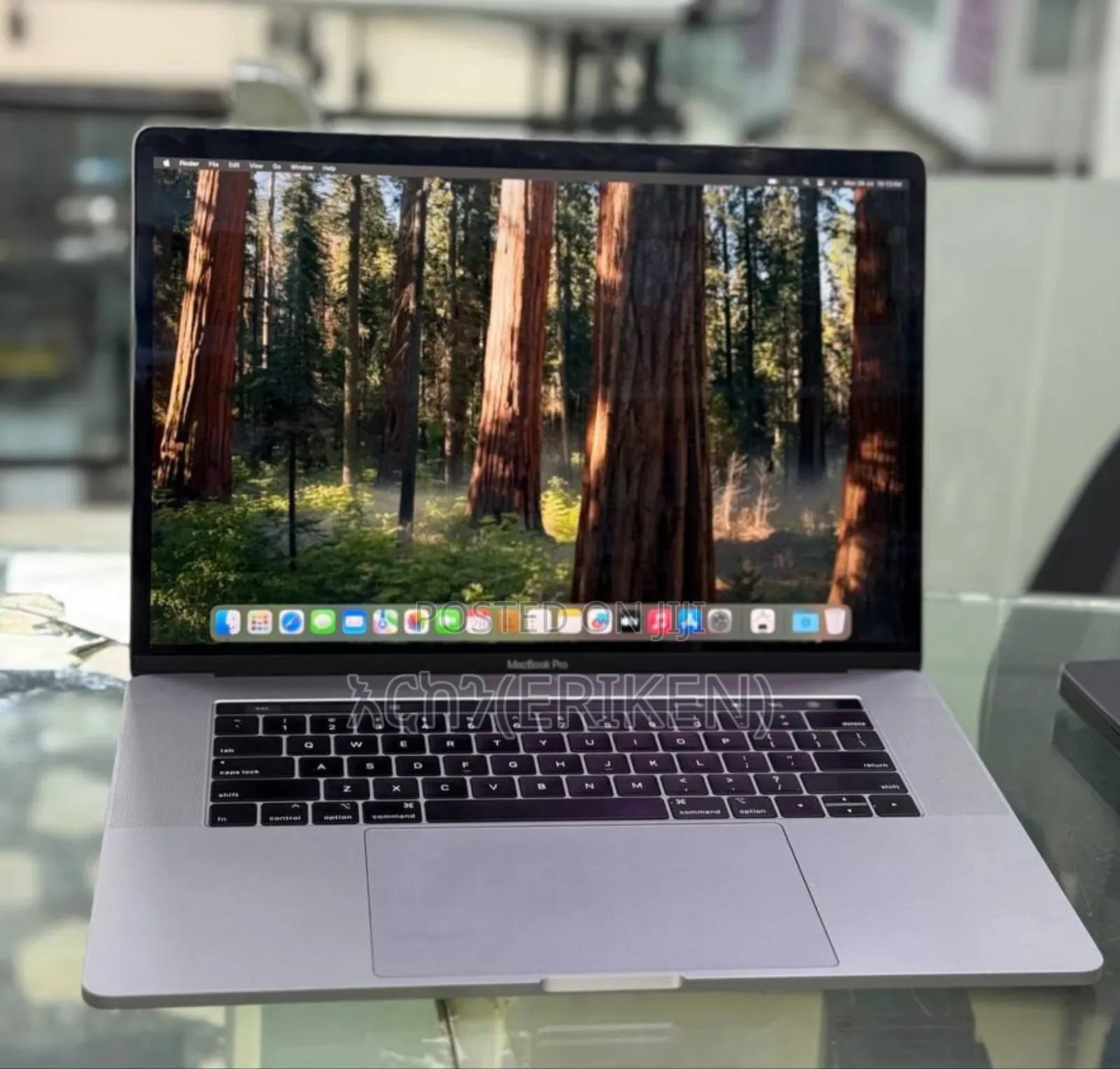 New Laptop Apple MacBook Pro 2019 16GB Intel Core I9 SSD 512GB