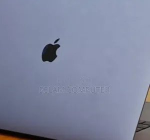 New Laptop Apple MacBook Pro 2019 16GB Intel Core I7 SSD 512GB